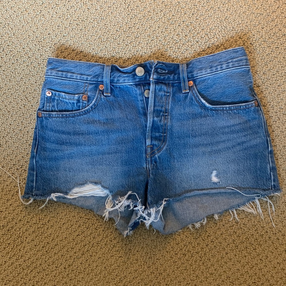 Cheeky Levi’s Jean Shorts